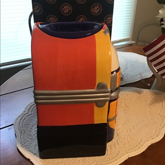 Living art Retro jukebox ceramic cookie jar. New in box - Picture 3 of 5